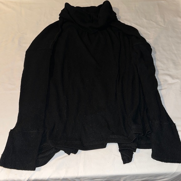 Free people black sweater. - Picture 2 of 9